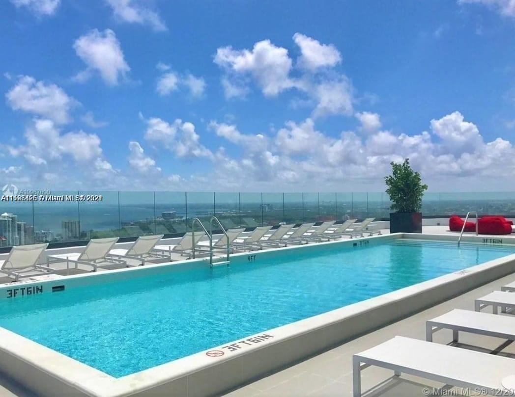 45 SW 9th St #2609, Miami FL 33130