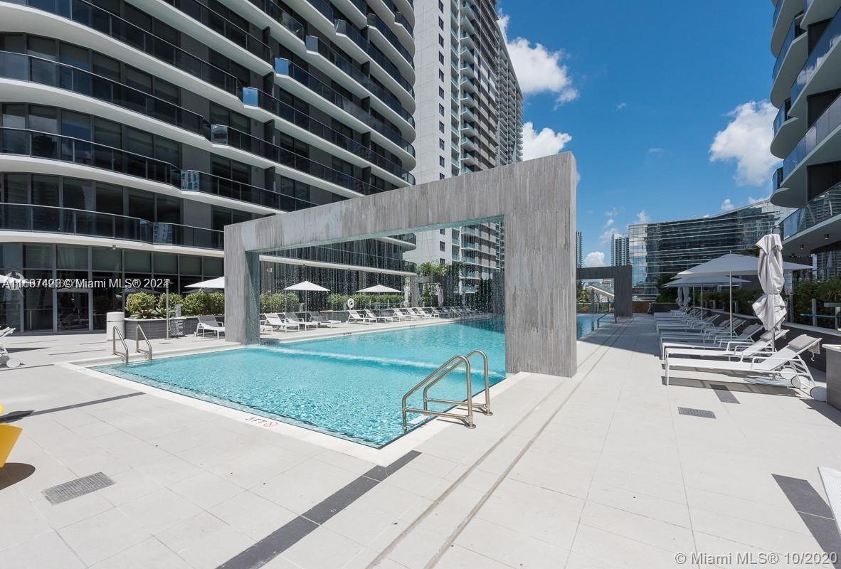 45 SW 9th St #2609, Miami FL 33130