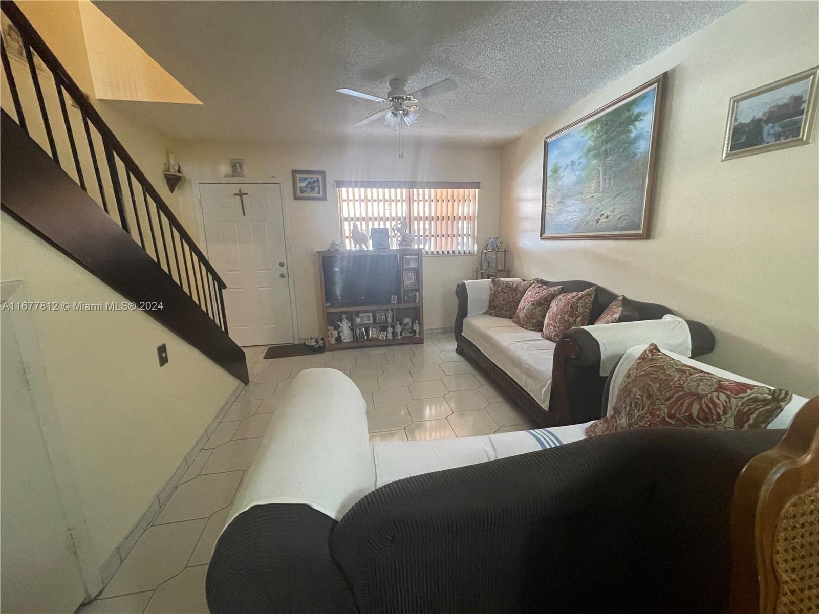 2224 W 53rd Pl #2224, Hialeah, Florida image 19