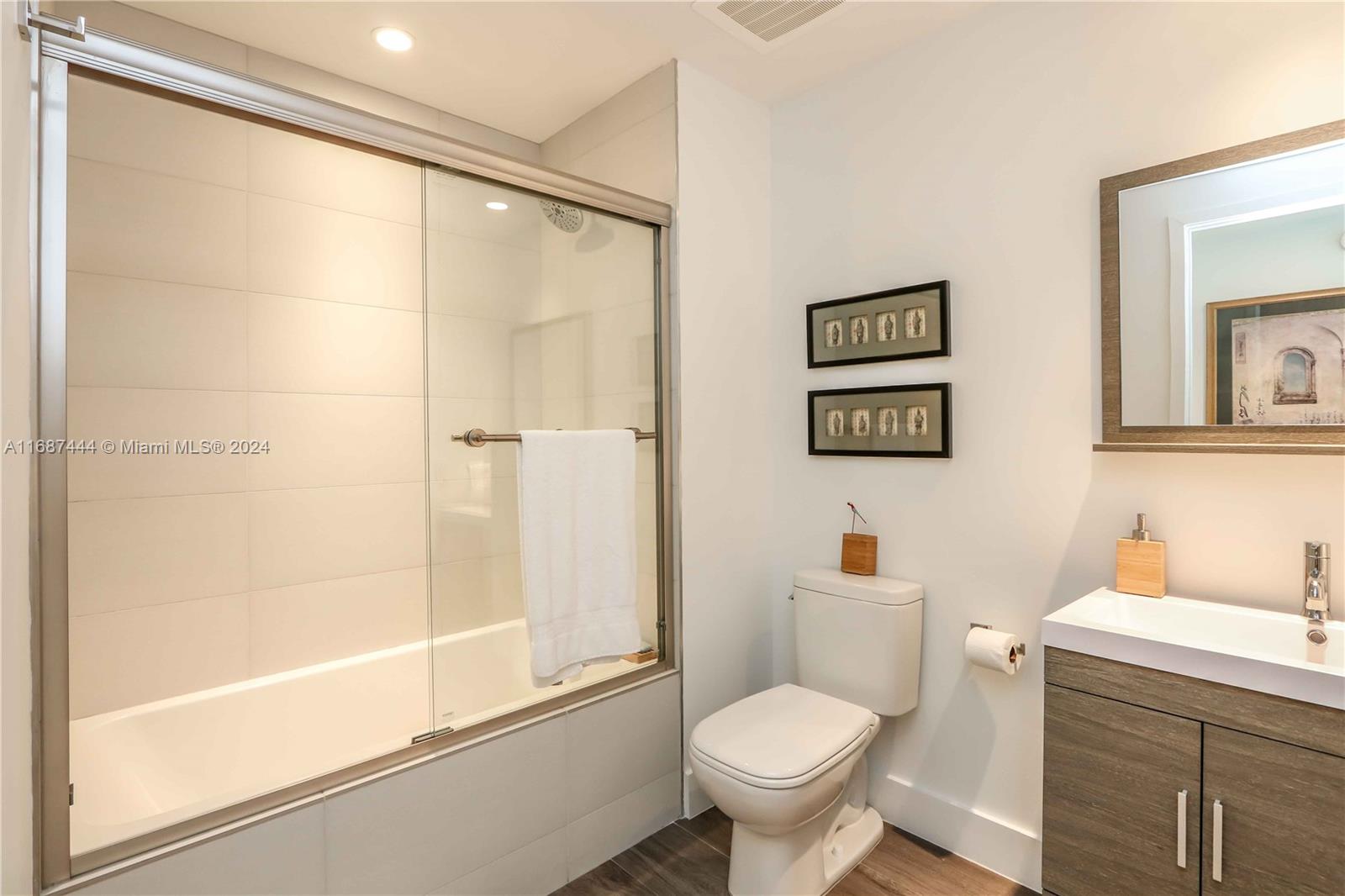 2900 NE 7th Ave #404, Miami FL 33137
