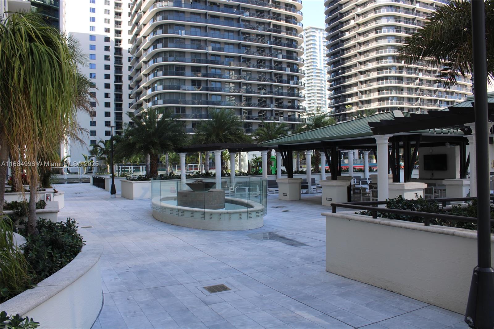 999 SW 1st Ave #2101, Miami FL 33130