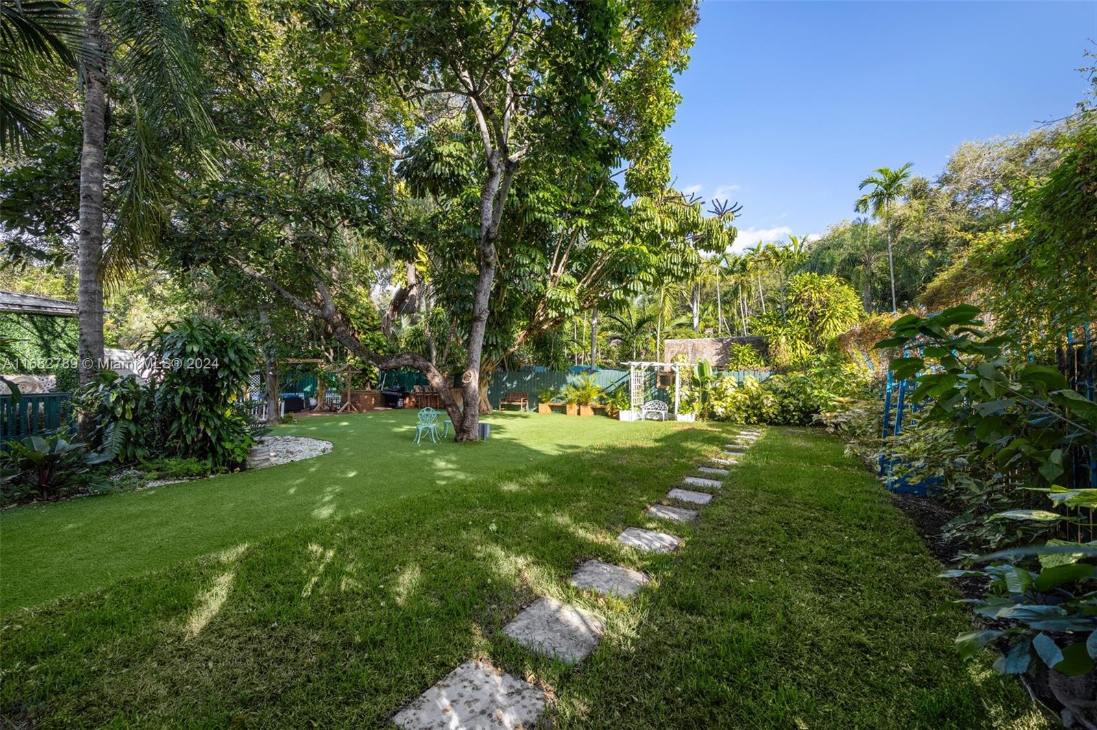 4085 Poinciana Ave, Coconut Grove, Florida image 40