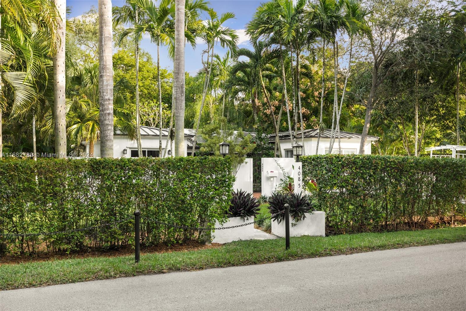 4085 Poinciana Ave, Coconut Grove, Florida image 5