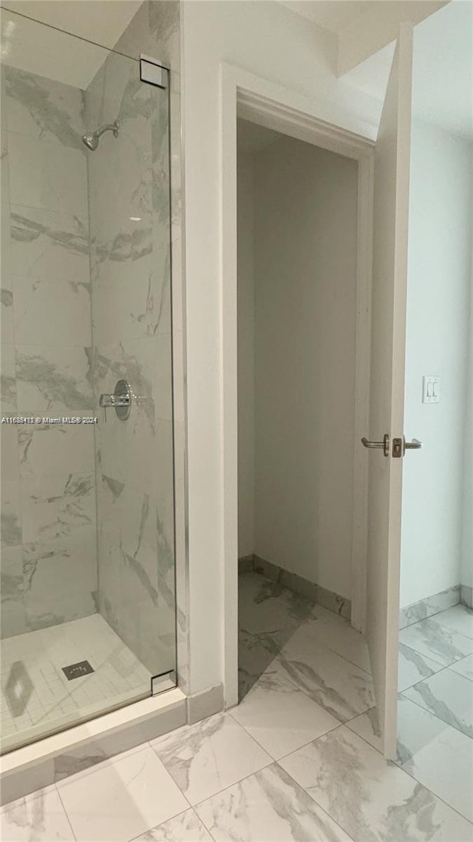 851 NE 1ST AV #3409, Miami FL 33132
