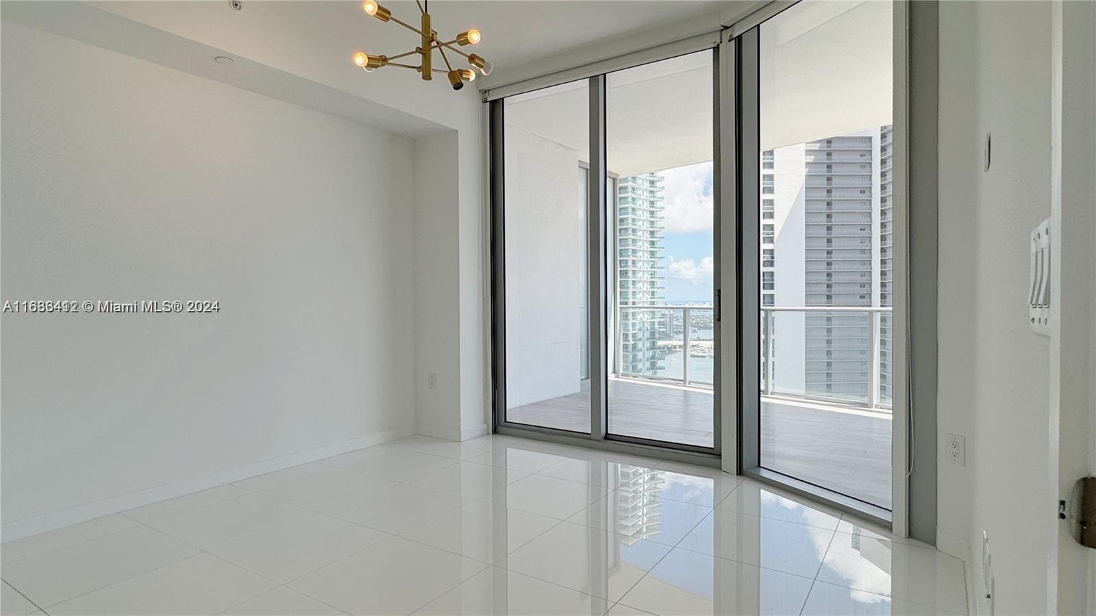 851 NE 1ST AV #3409, Miami FL 33132
