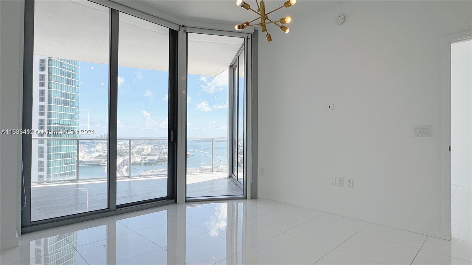851 NE 1ST AV #3409, Miami FL 33132