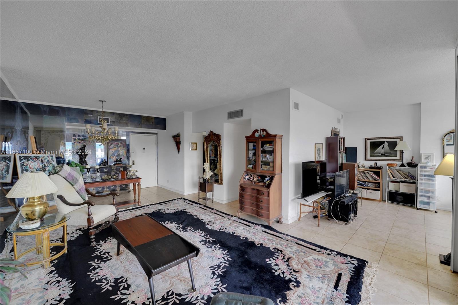 4350 Hillcrest Dr #1018, Hollywood, Florida image 13