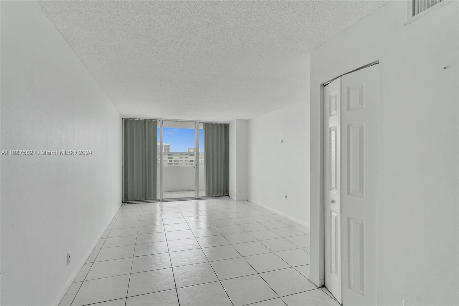 111 Briny Ave #6-04, Pompano Beach, Florida image 9