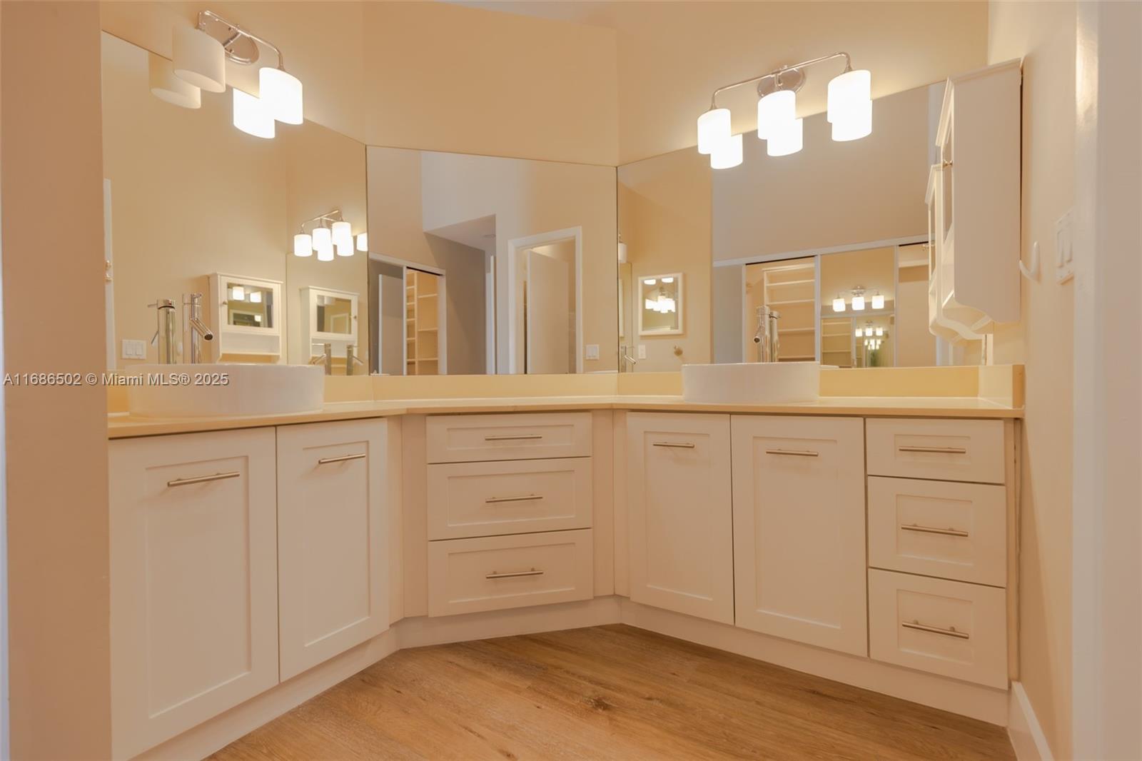 3525 Magellan Cir #626, Aventura, Florida image 21