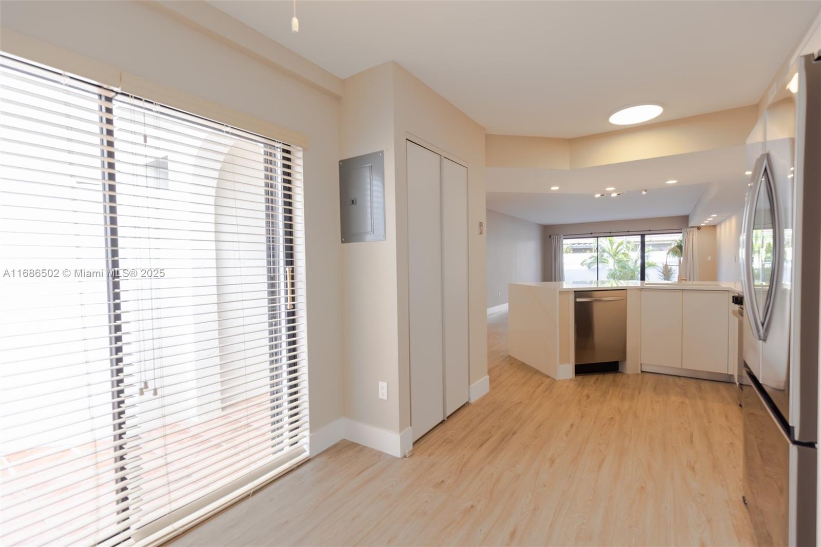 3525 Magellan Cir #626, Aventura, Florida image 6