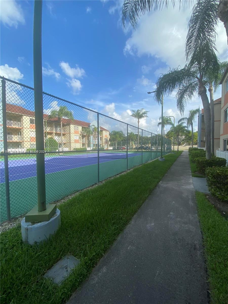 18880 NW 57th Ave #306, Hialeah, Florida image 14