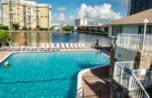 1833 S Ocean Dr #PH1, Hallandale Beach, Florida image 34
