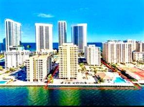 1833 S Ocean Dr #PH1, Hallandale Beach, Florida image 38