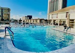 1833 S Ocean Dr #PH1, Hallandale Beach, Florida image 44