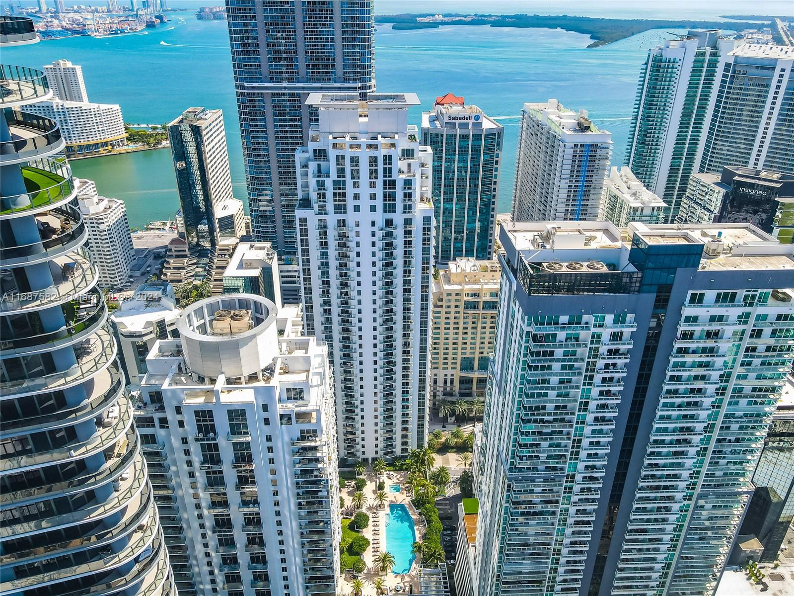 Amazing and Spacious 1 Bedroom 1.5 Bathrooms in the heart of Brickell. Floor to ceiling windows let in plenty of sunshine. Plenty of closet space, walk in closet. Modern kitchen features with granite countertops and stainless- steel appliances, tile, and wood floors throughout. Washer & dryer inside unit. Large balcony facing city views. Closed to the Financial District and Downtown. 24 Hour Notice. Rented until April 9, 2025. 1 assigned parking space. Great Amenities with 24 hr front desk attendant, valet, pool, jacuzzi, business center, fitness center, yoga room, and more. MUST SEE!!.