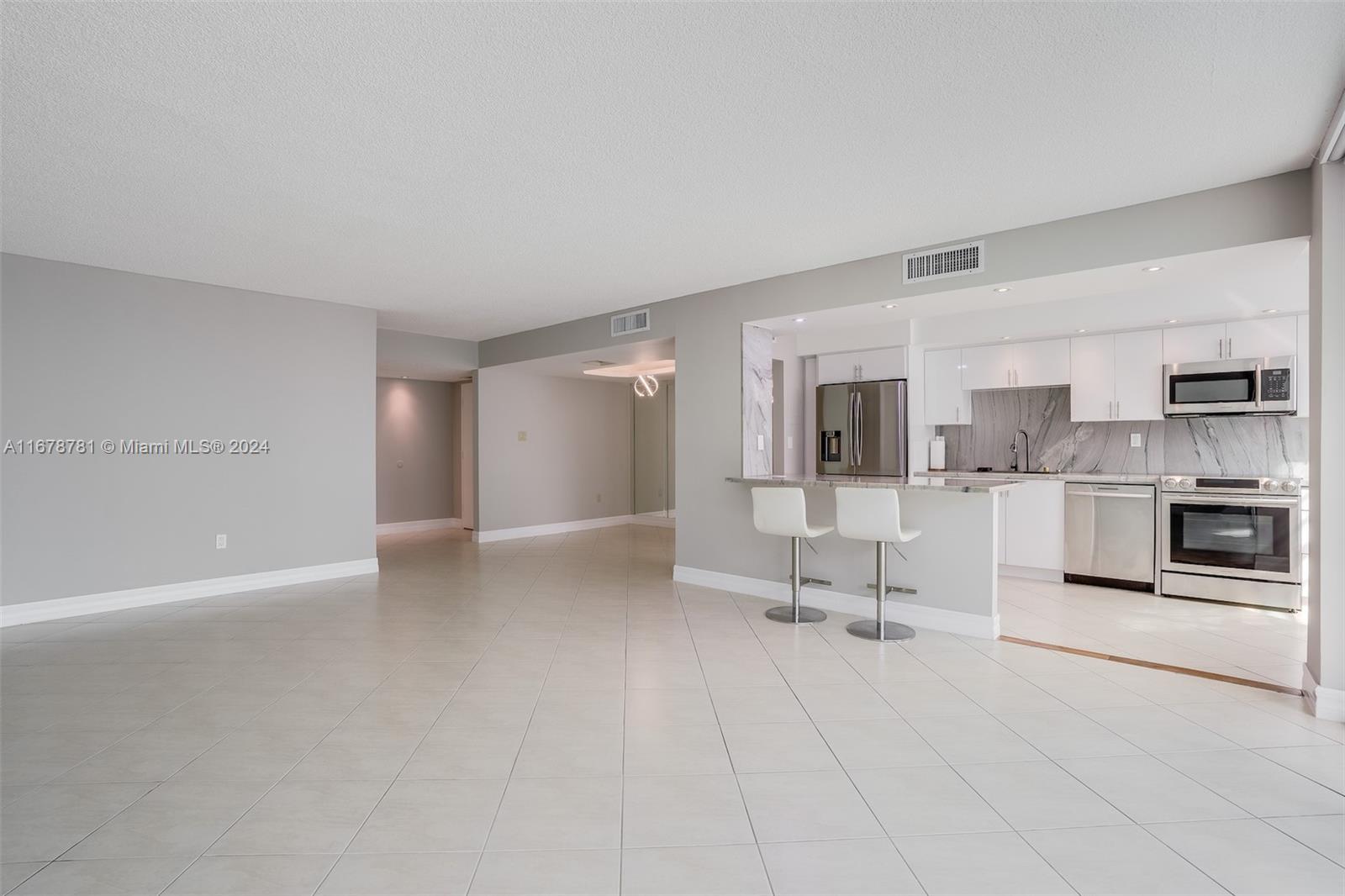 18071 Biscayne Blvd #1204, Aventura, Florida image 12