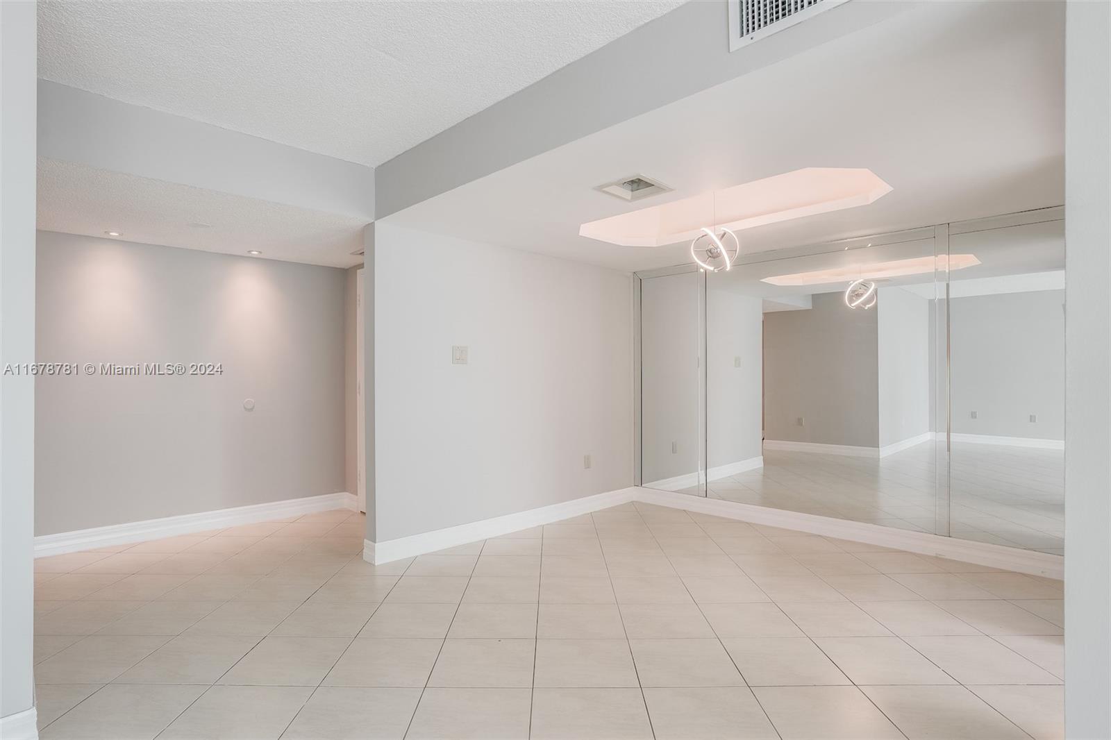 18071 Biscayne Blvd #1204, Aventura, Florida image 6