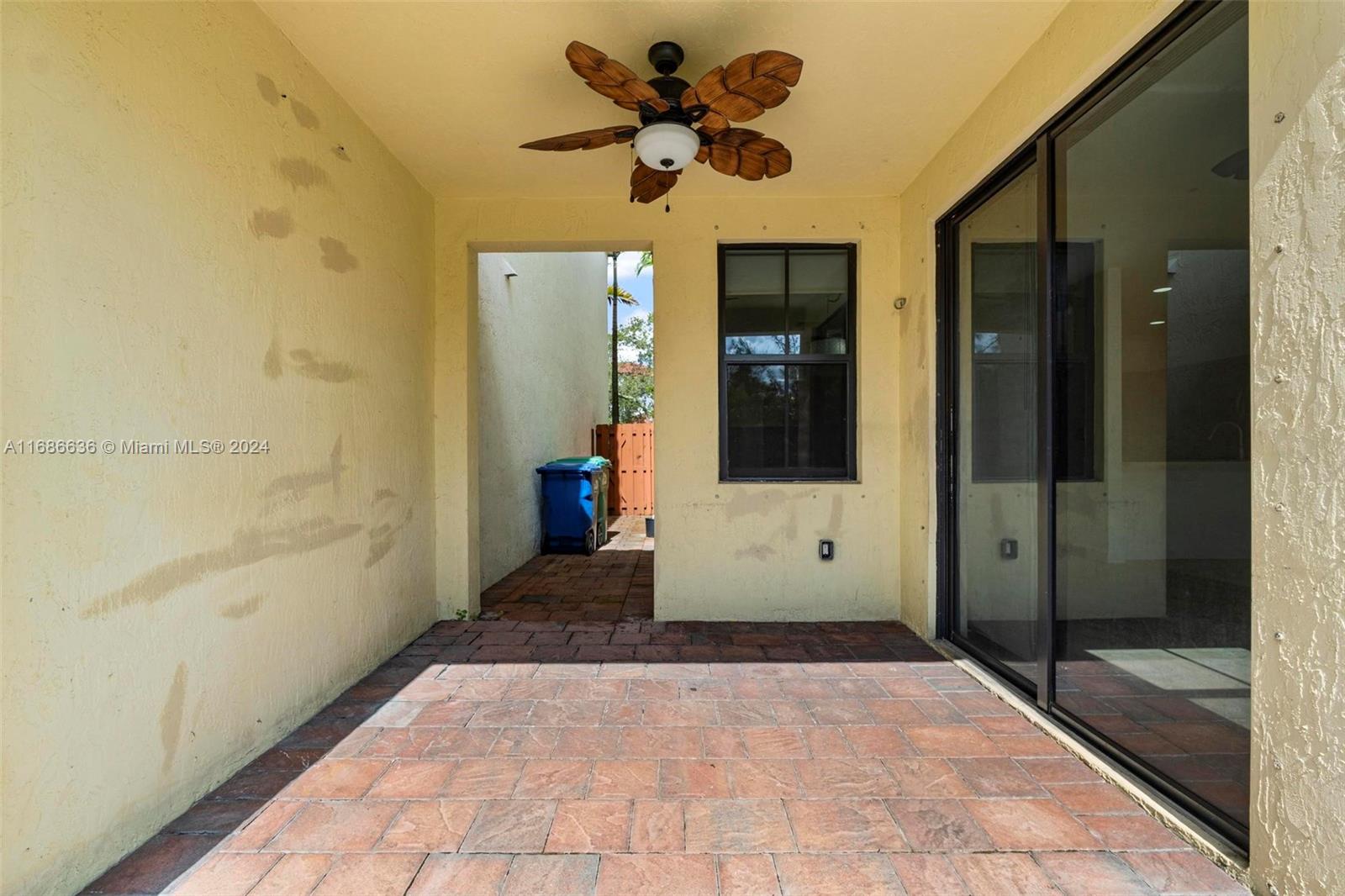 10360 NW 70th Ter #10360, Doral, Florida image 36