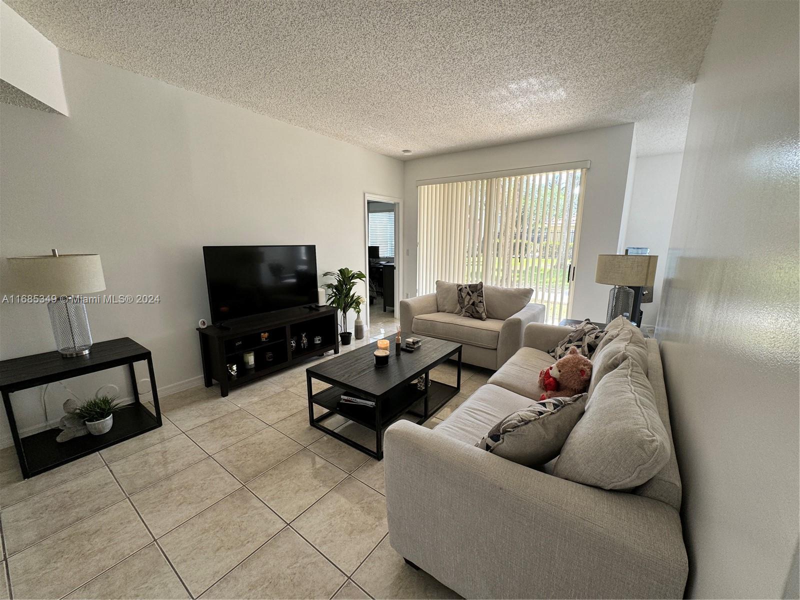 7085 Nova Dr #112, Davie, Florida image 15