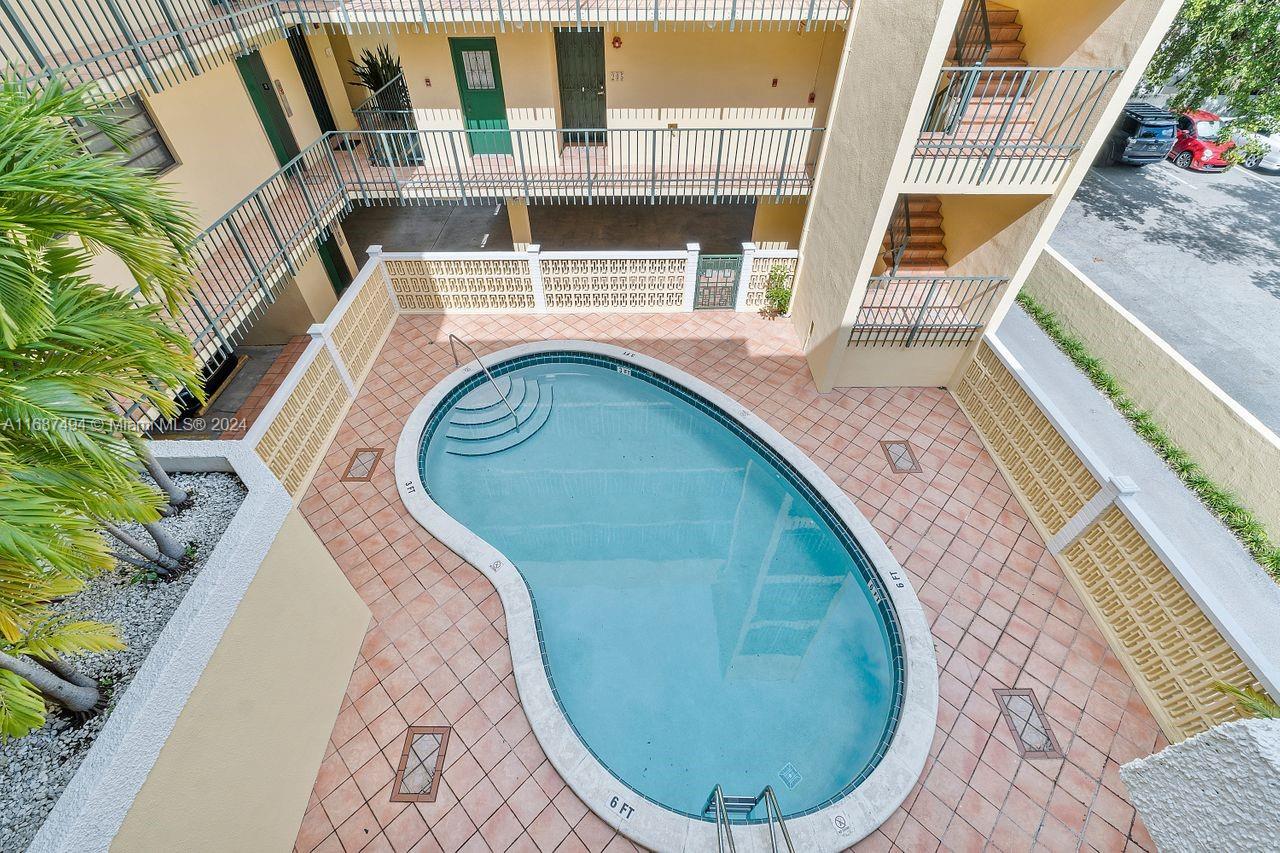 525 Coral Way #301, Coral Gables, Florida image 19