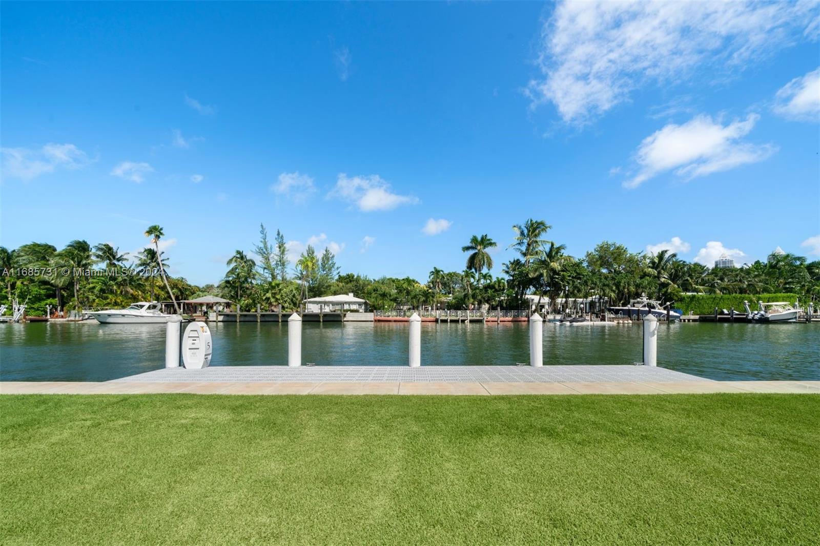 1041 W 48th St, Miami Beach, Florida image 11