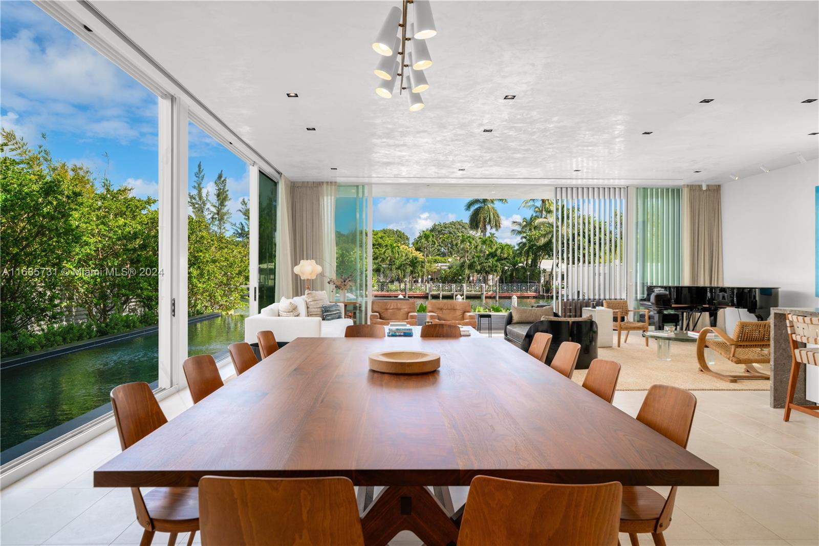 1041 W 48th St, Miami Beach, Florida image 13