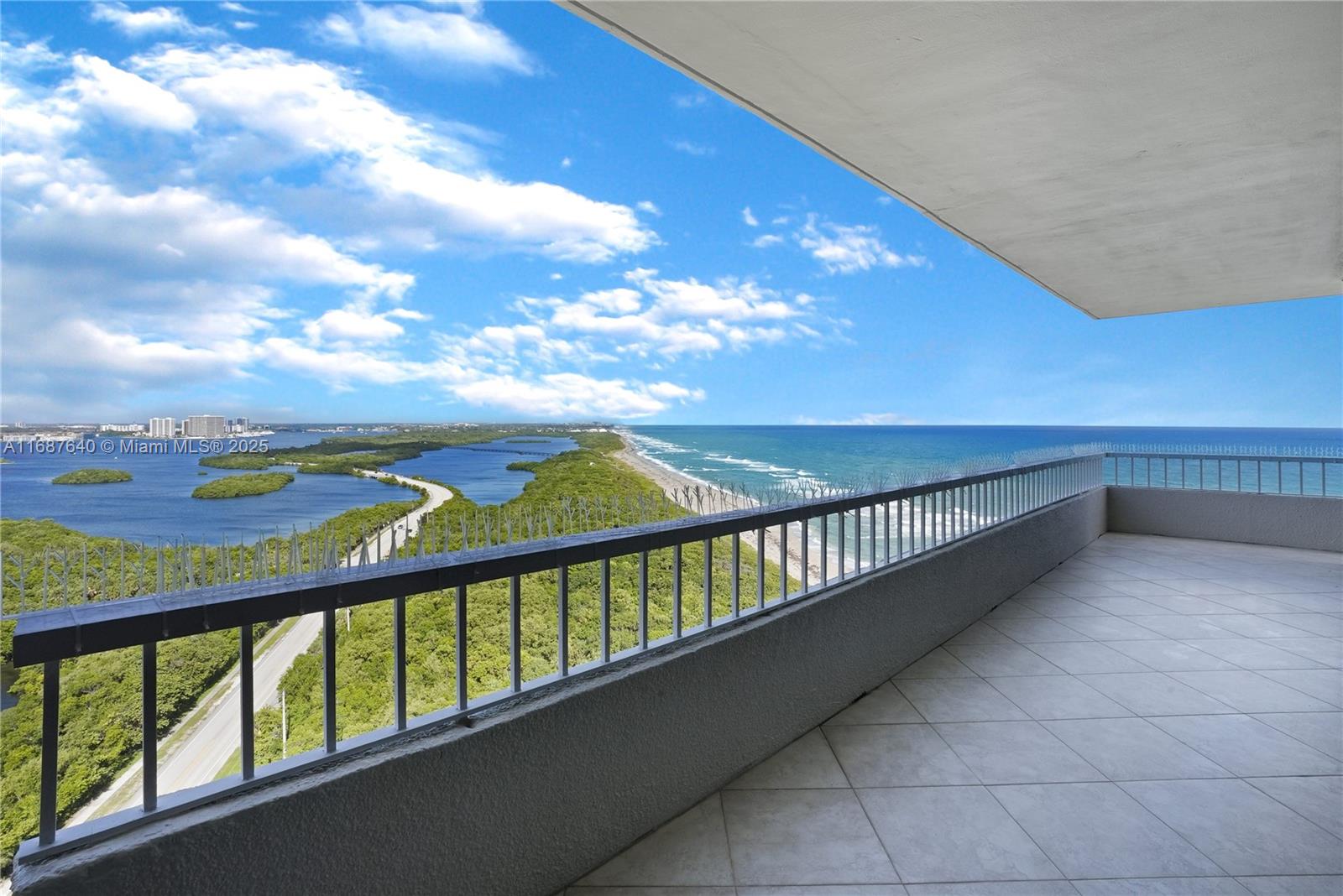 5550 N Ocean Dr #22C, Singer Island, Florida image 23