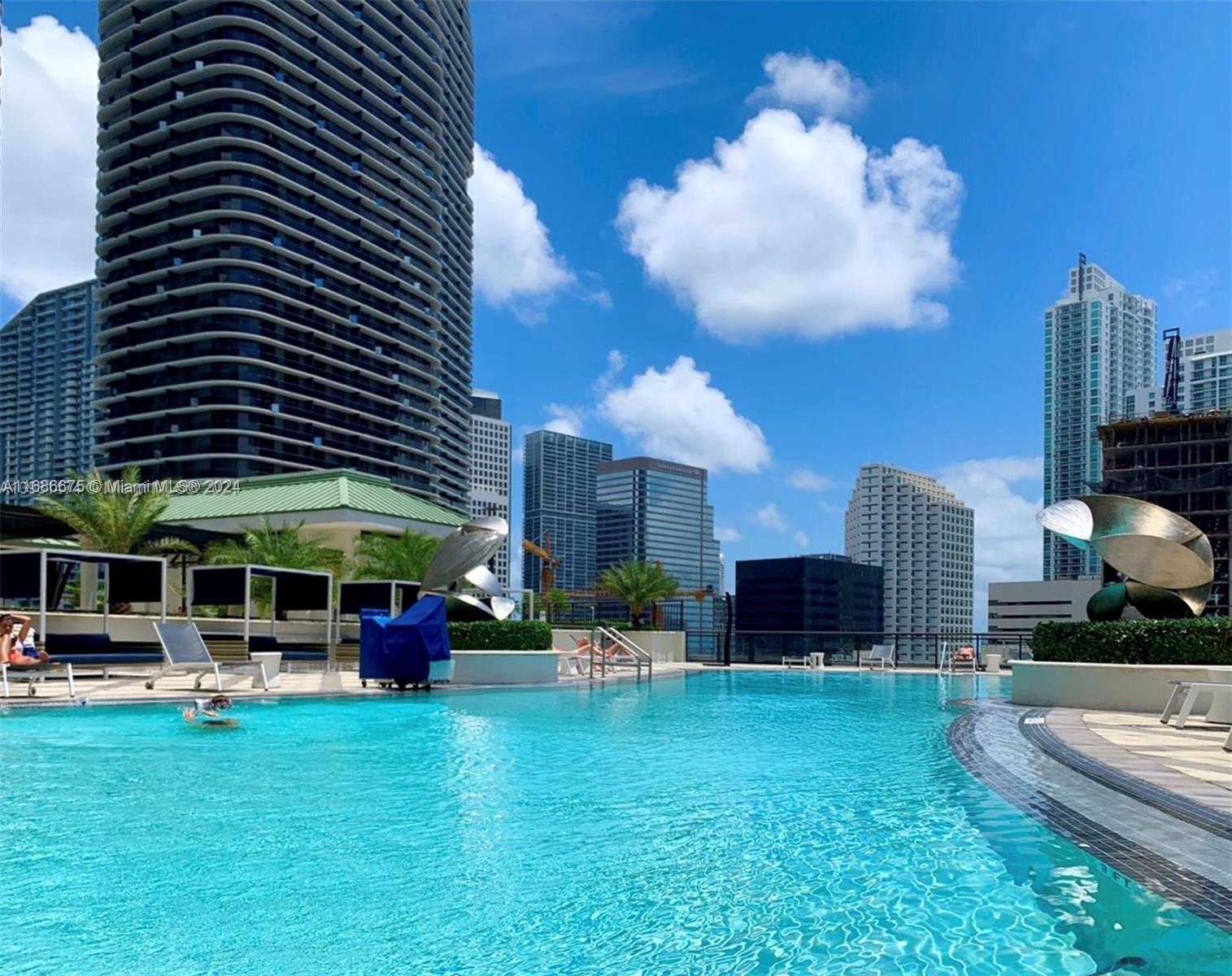 HIS IS ONE OF THE LARGEST 2 BEDROOM FLOOR PLAN IN TOWN. SPLENDID SUNSET AND BAY VIEWS FROM THE BALCONY. LARGE BEDROOMS WITH WALK-IN CLOSETS IN BOTH BEDROOMS. CENTRALLY LOCATED IN THE BRICKELL AREA, AT MARY BRICKELL VILLAGE. STEPS AWAY FROM BRICKELL CITY CENTER, RESTAURANTS AND ALL THE VIBRANT ATMOSPHERE OF URBAN LIFE.