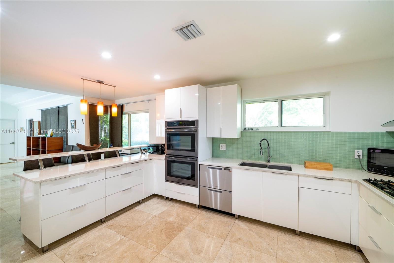 4455 Alton Rd, Miami Beach, Florida image 12