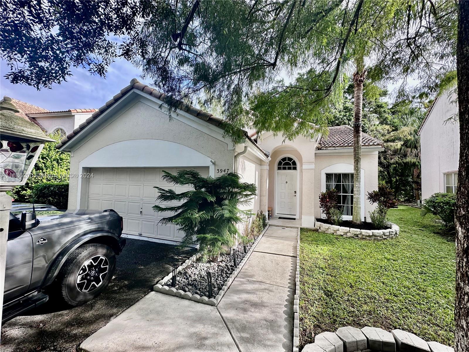 3947 Jasmine Ln, Coral Springs, Florida image 8