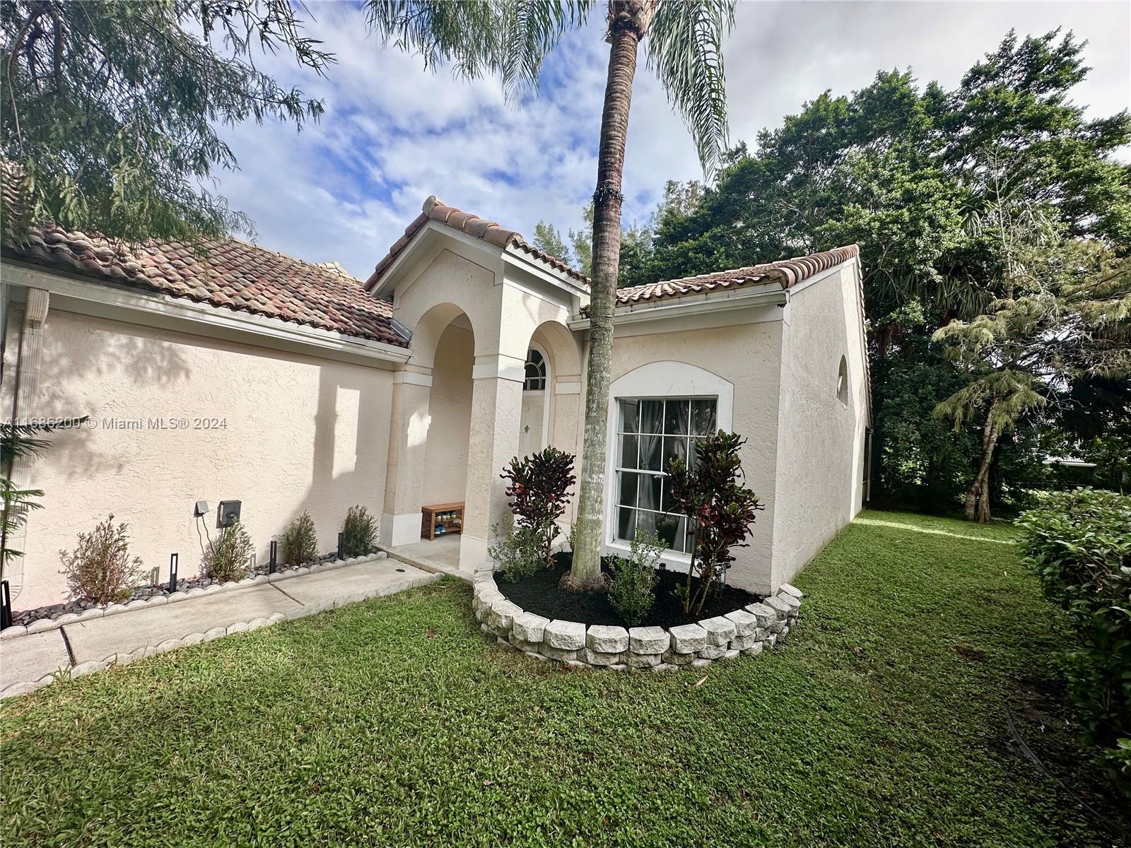 3947 Jasmine Ln, Coral Springs, Florida image 9