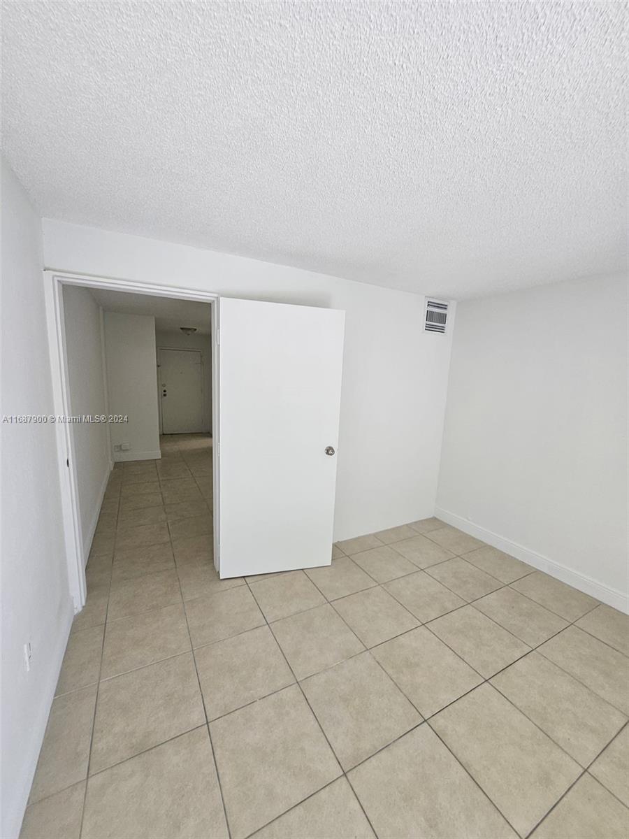 1805 Sans Souci Blvd #527, North Miami, Florida image 7