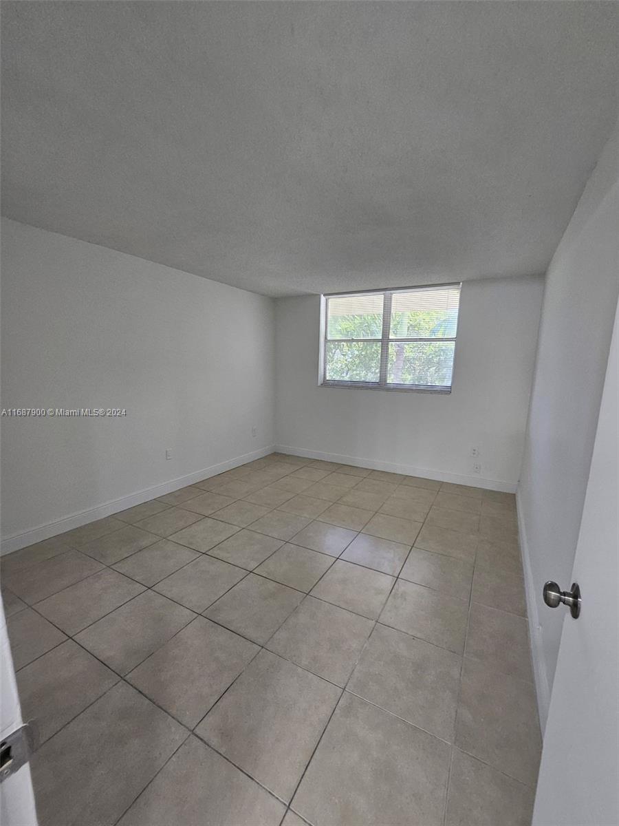 1805 Sans Souci Blvd #527, North Miami, Florida image 9