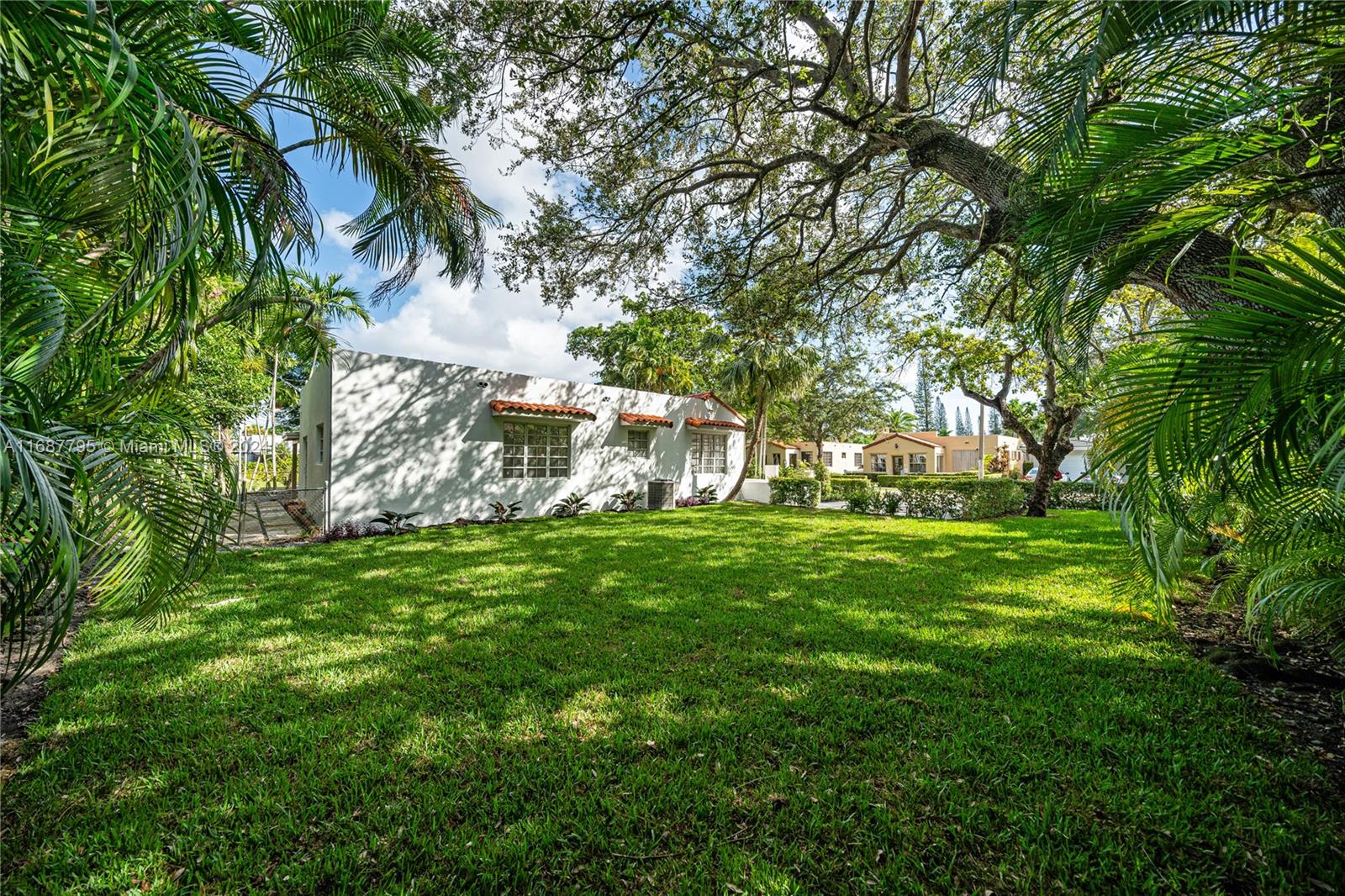 820 Lorca St, Coral Gables, Florida image 30