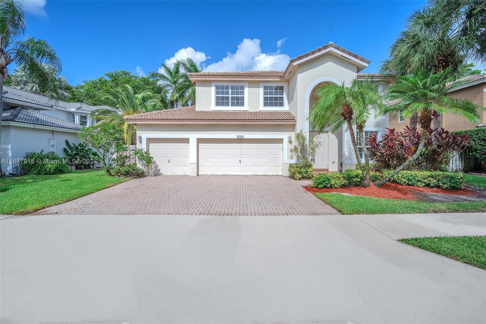 16405 Diamond Head Dr, Weston, Florida image 1