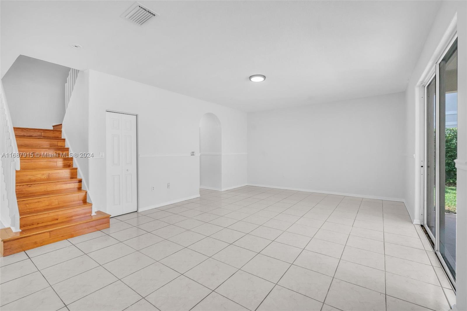 16405 Diamond Head Dr, Weston, Florida image 36