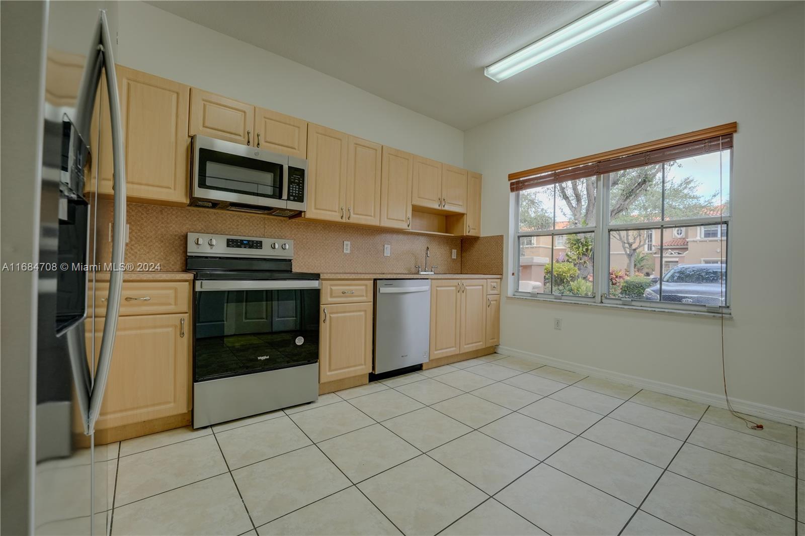 Property photo # 9