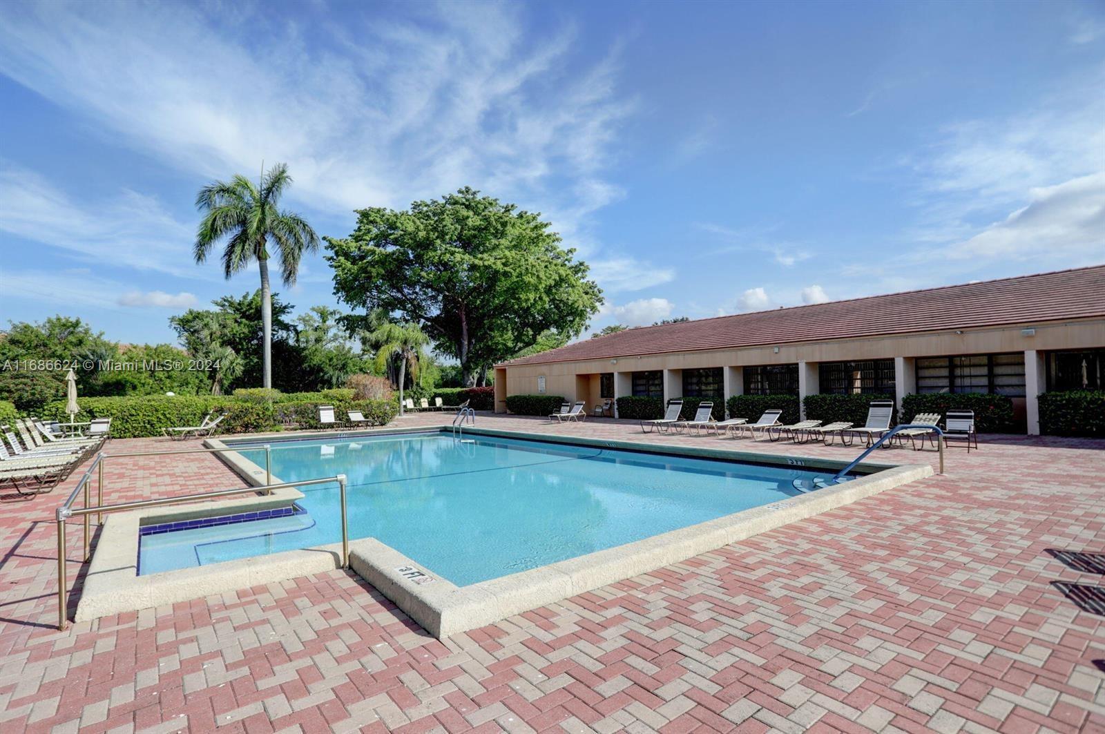 6531 Coral Lake Dr #307, Margate, Florida image 18