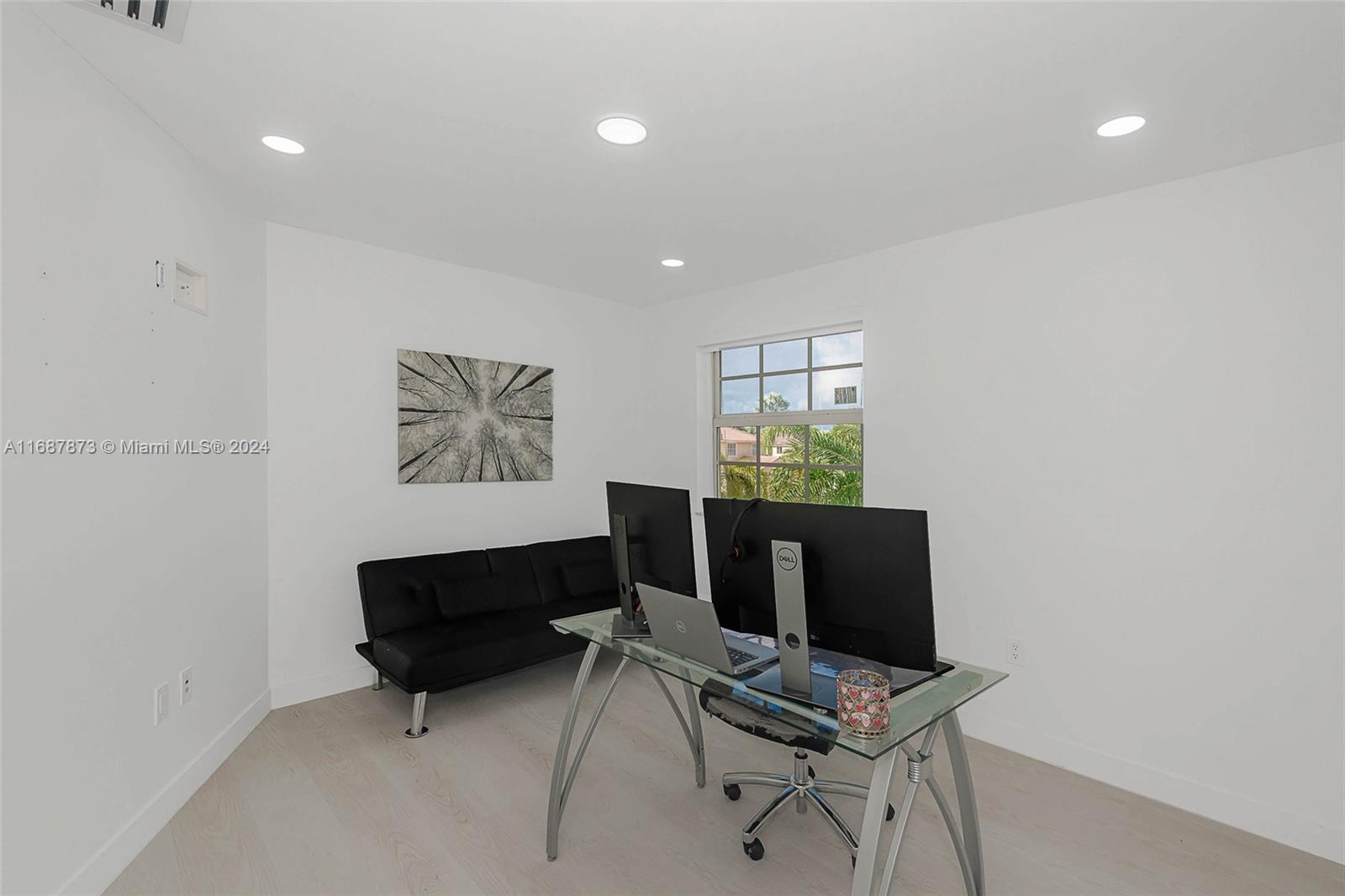 Listing Photo 22