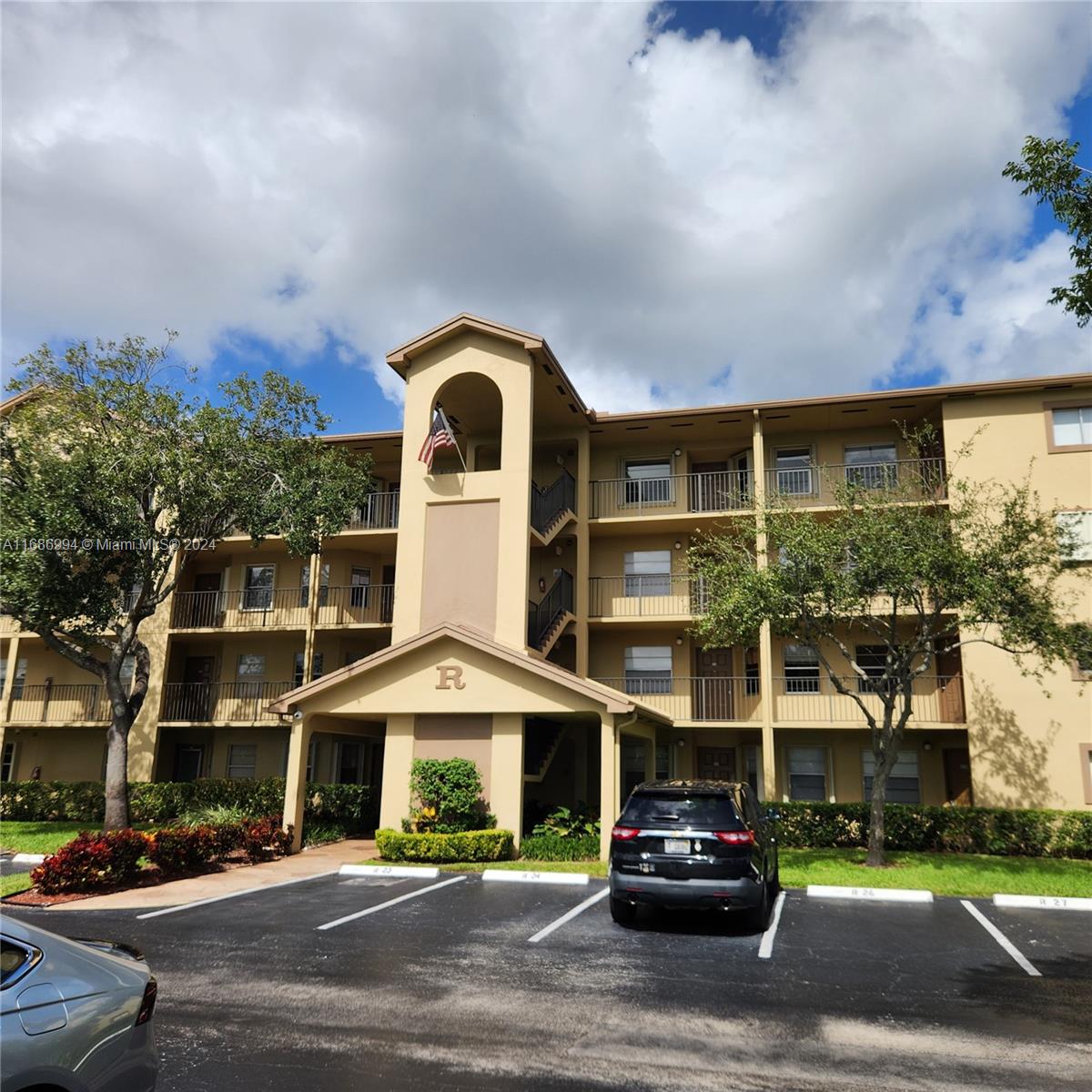 12501 SW 14th St #312R, Pembroke Pines, Florida image 2