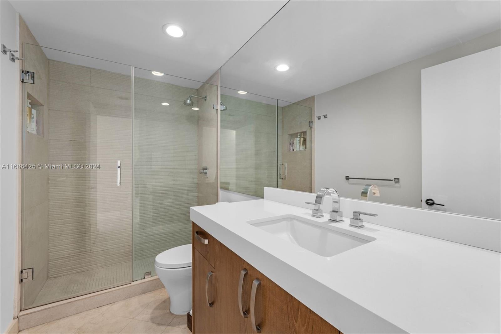 781 Crandon Blvd #1102, Key Biscayne FL 33149