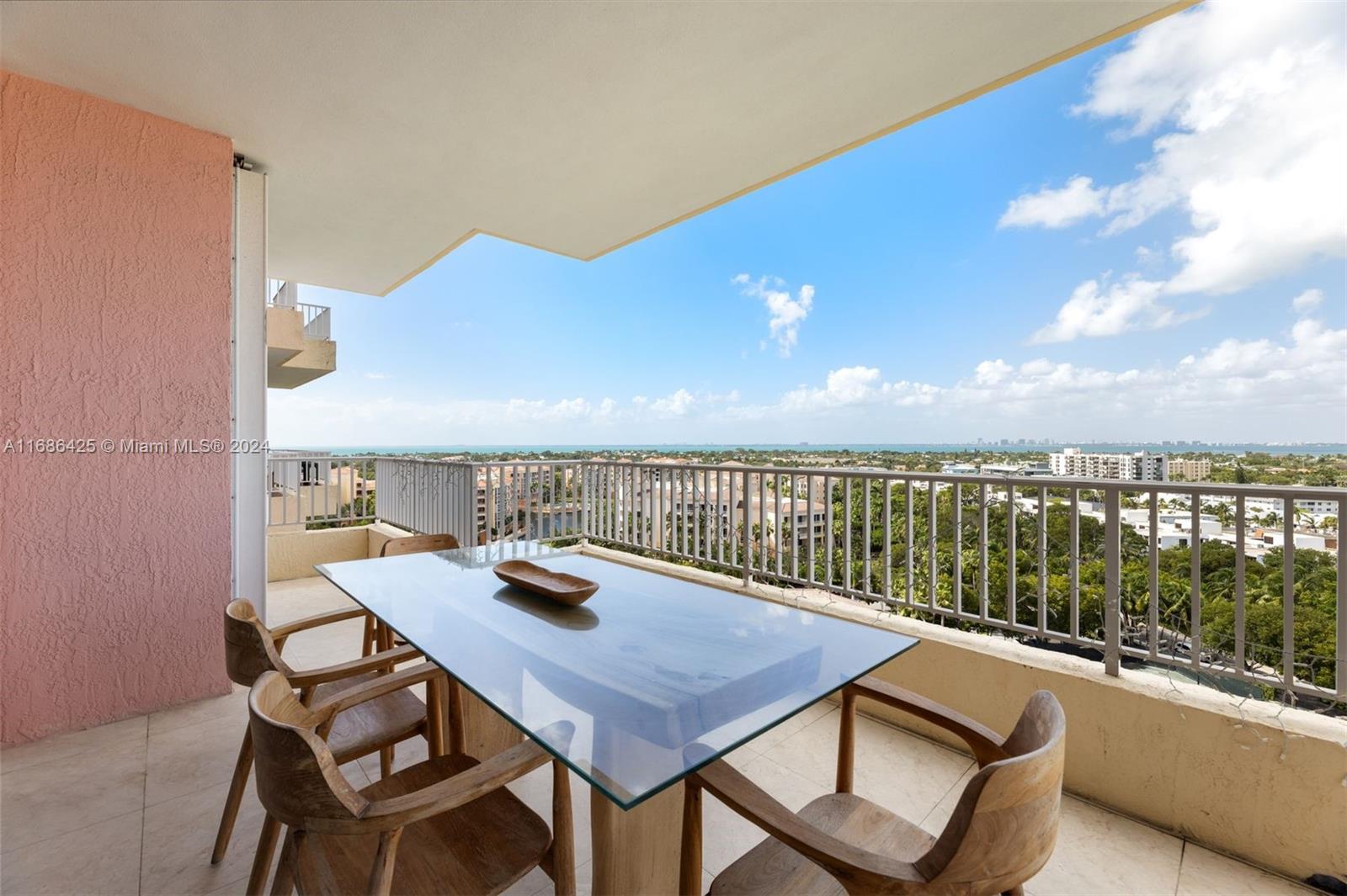 781 Crandon Blvd #1102, Key Biscayne FL 33149