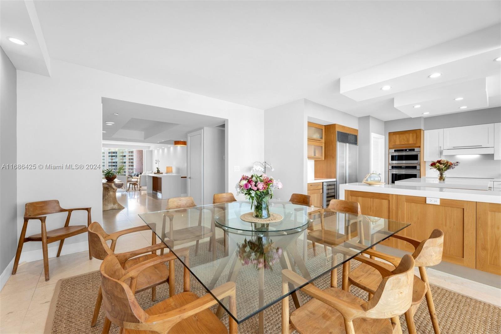 781 Crandon Blvd #1102, Key Biscayne FL 33149