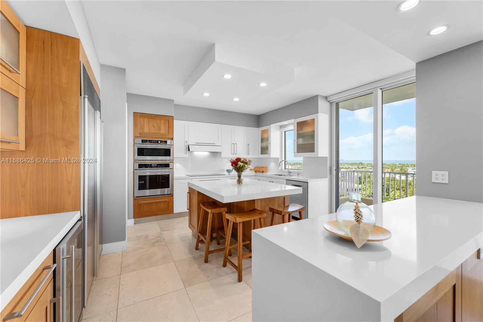 781 Crandon Blvd #1102, Key Biscayne FL 33149