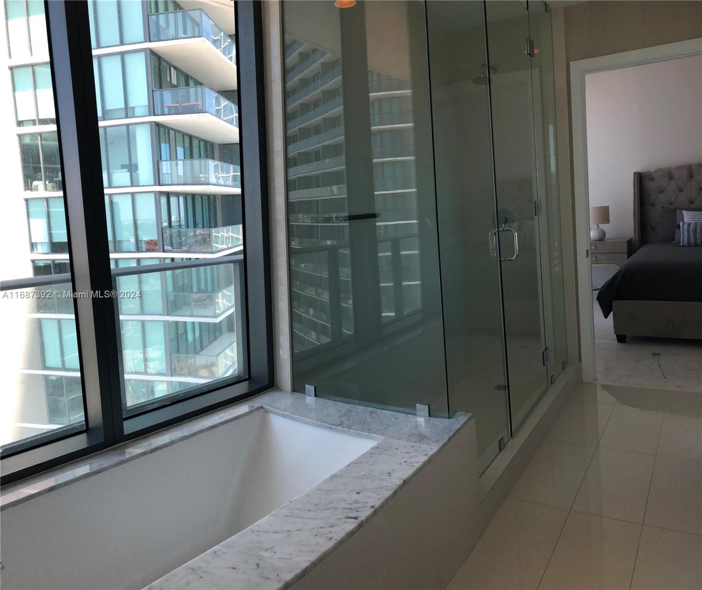480 NE 31 #2707, Miami FL 33137