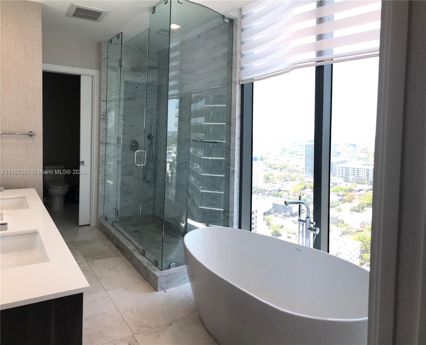 480 NE 31 #2707, Miami FL 33137