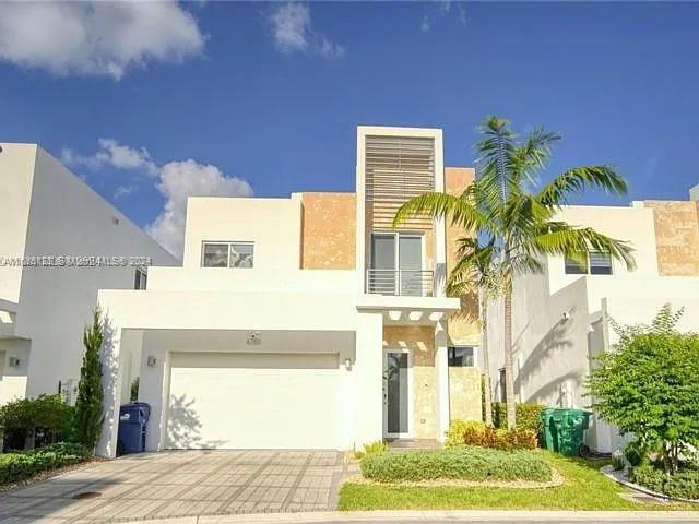 Residential, Doral, Florida image 3