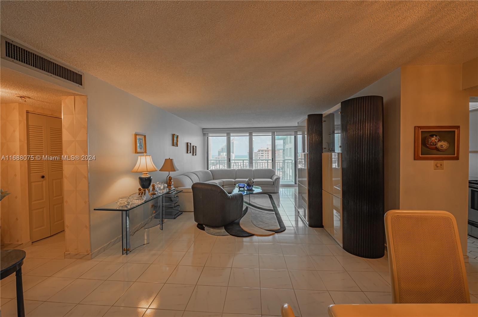 301 174th St #2317, Sunny Isles Beach, Florida image 3