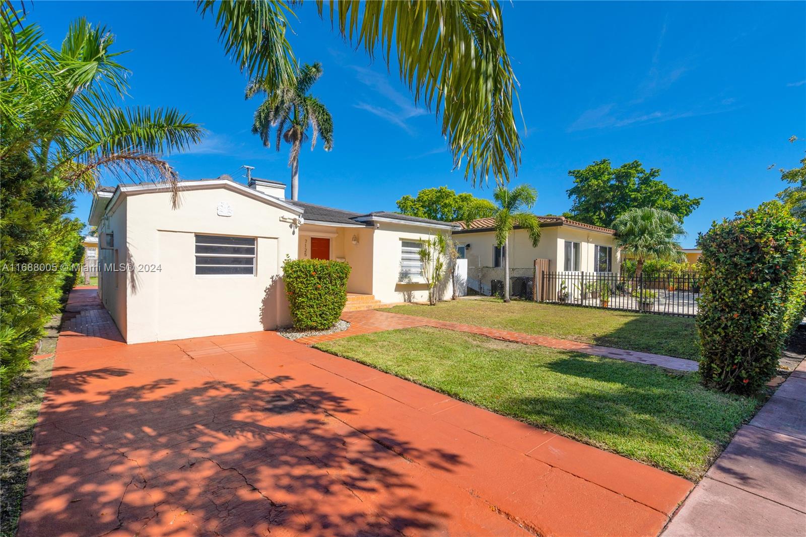 Residential, Miami Beach, Florida image 19