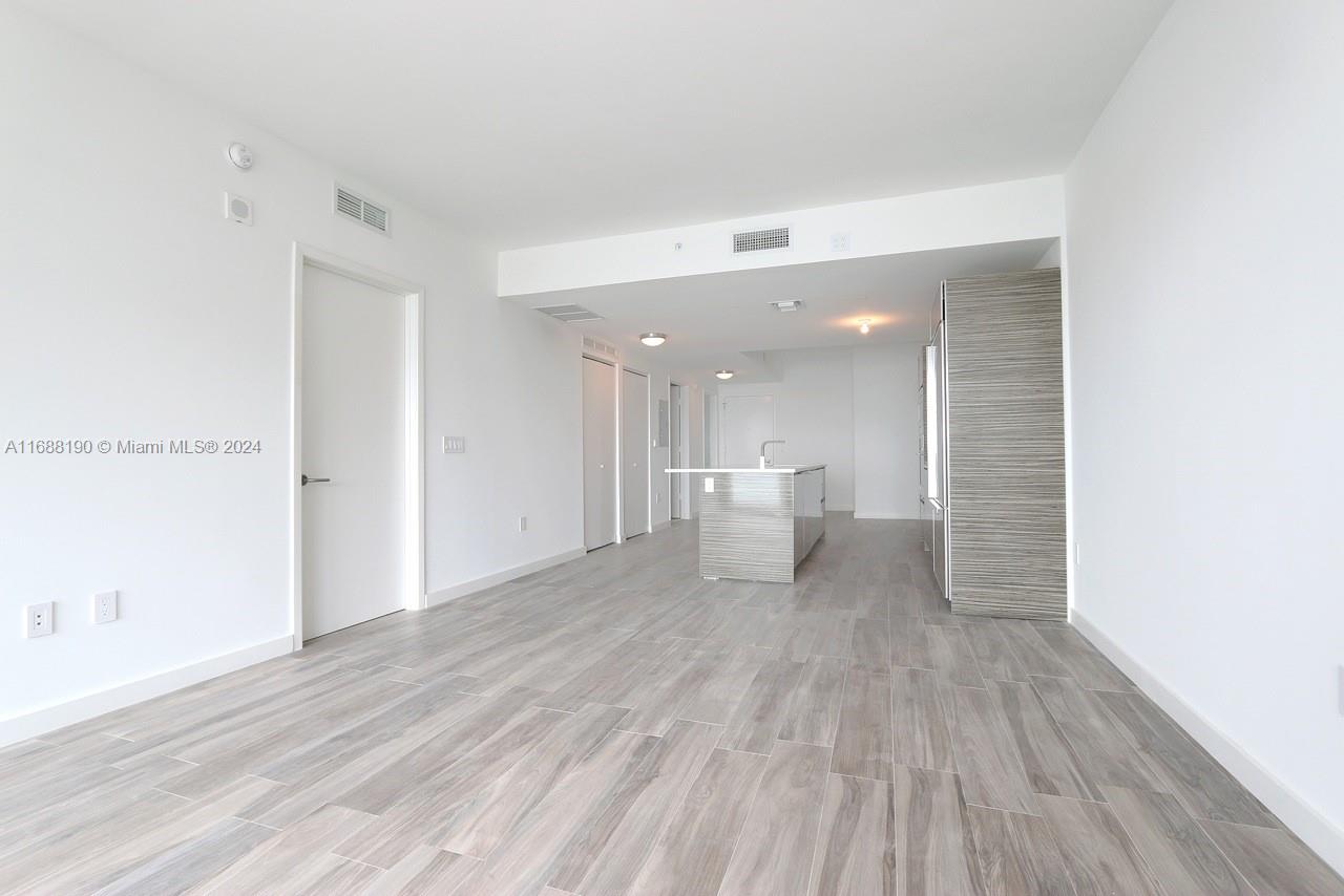 460 NE 28th St #504, Miami FL 33137